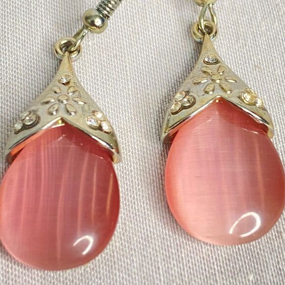 Dangle Drop Earrings Striated Pink Teardrop Stones With Silver Tone Caps - Picture 5 of 8
